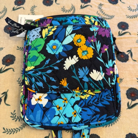 NWT Vera Bradley Mini Hipster in Midnight Blues Pattern - Picture 2 of 6